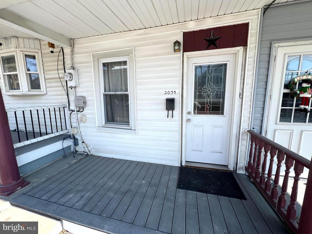 Photo of 203 N Lehigh Street 1/2, TAMAQUA, PA 18252 (MLS # PASK2025418)