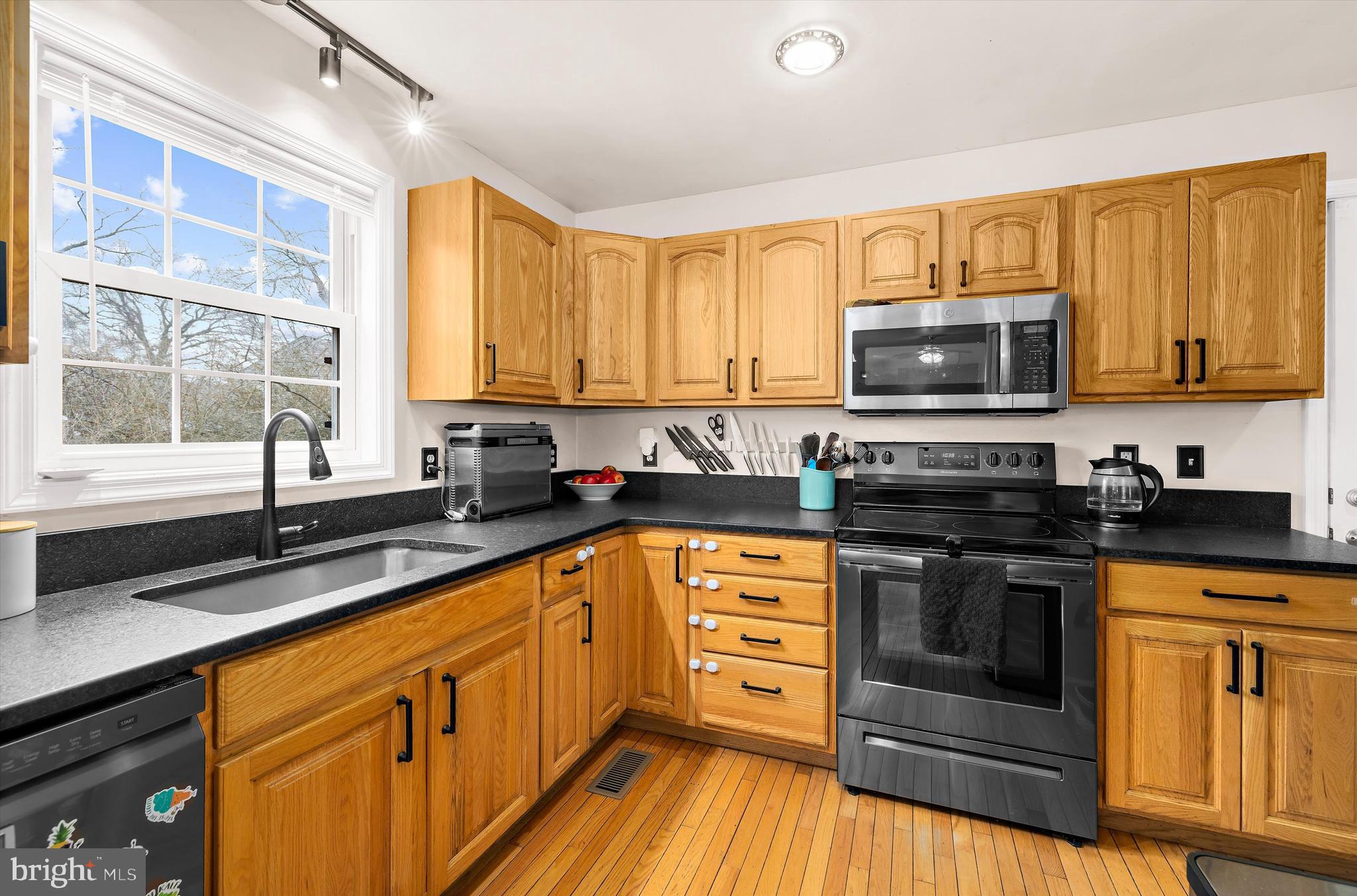 PINE HAVEN - Residential