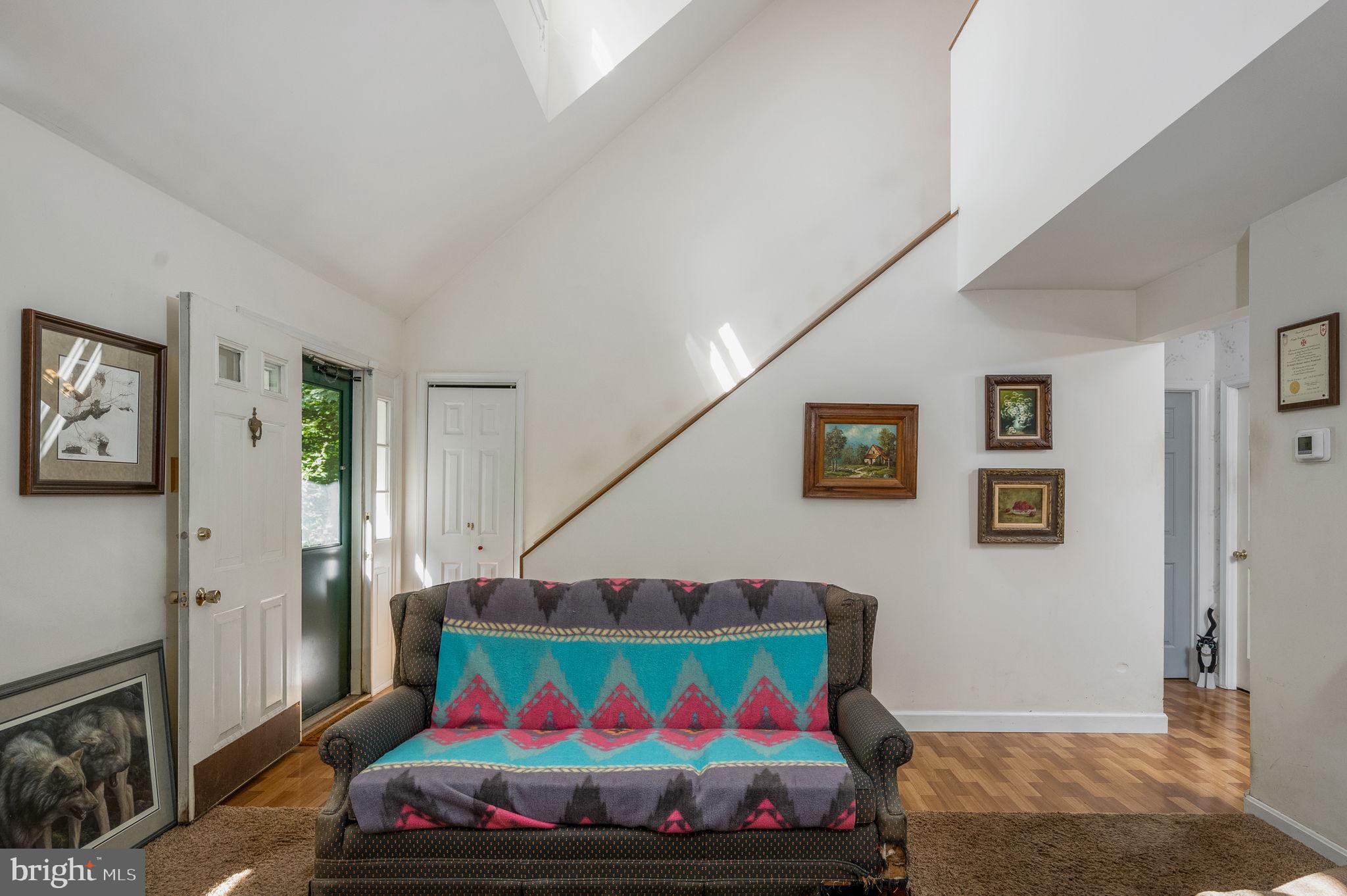 MOHNTON LAWN - Residential