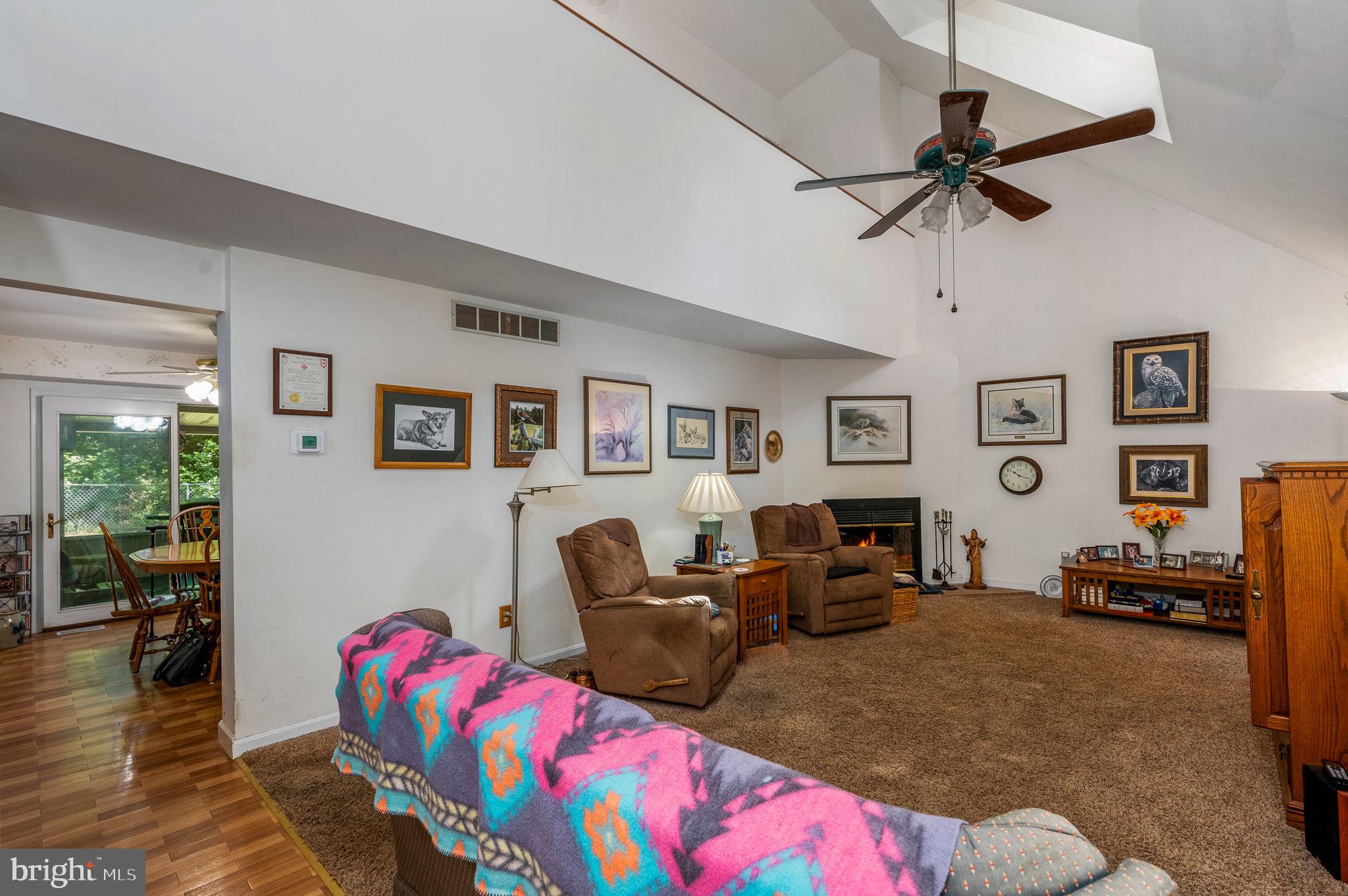 MOHNTON LAWN - Residential