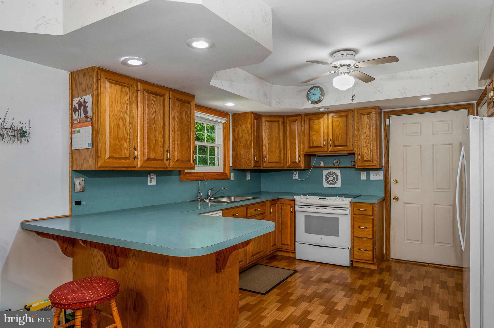 MOHNTON LAWN - Residential