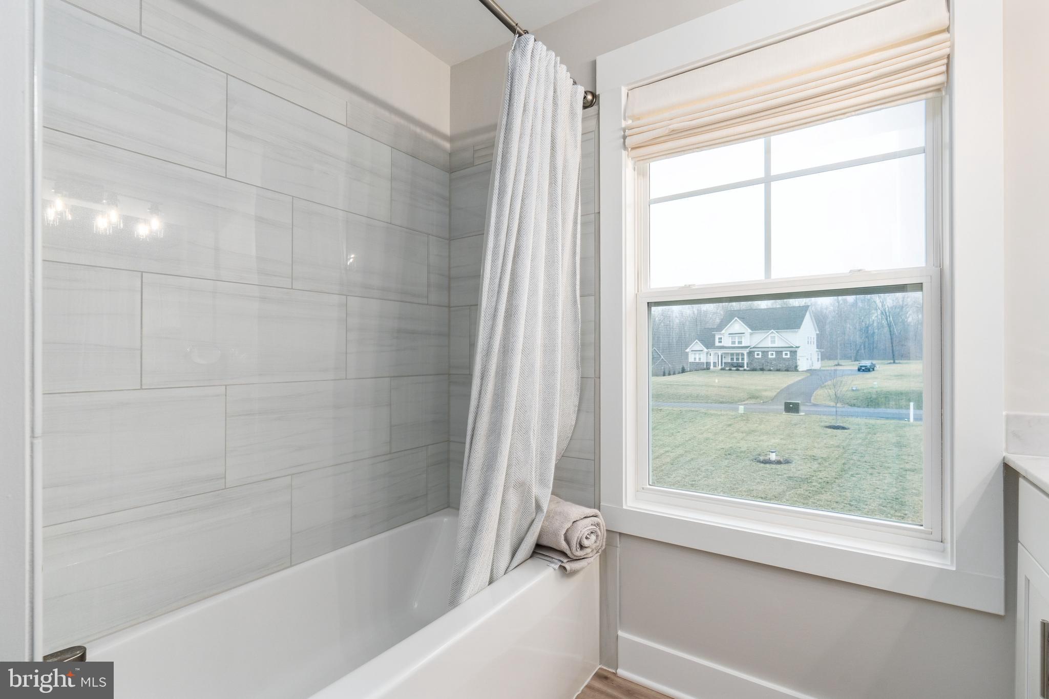 ROBERTS RUN - Residential
