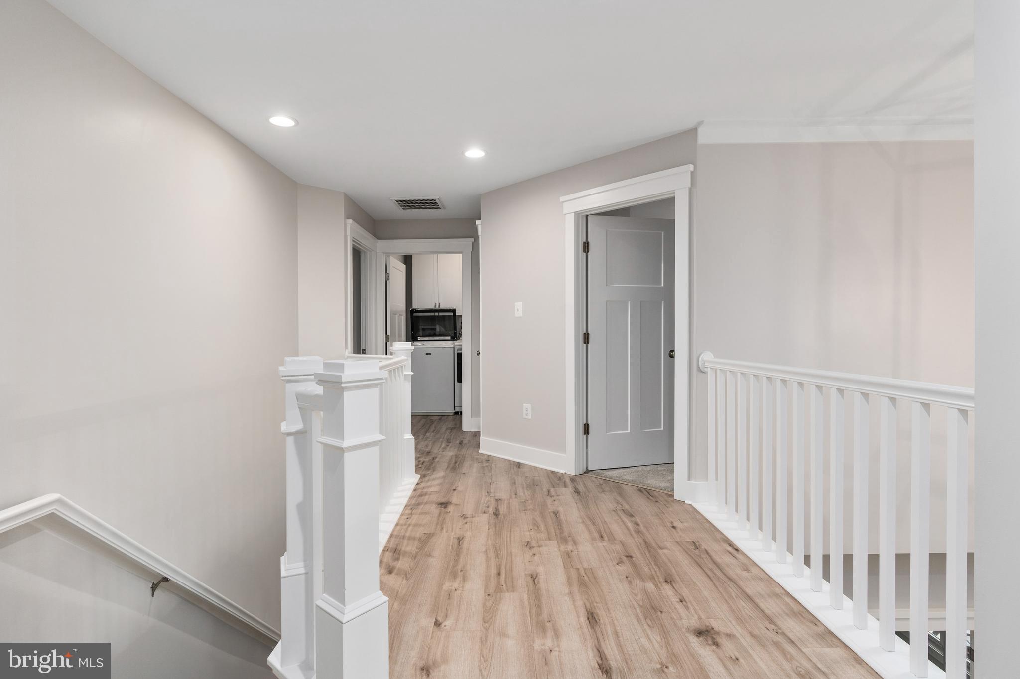 ROBERTS RUN - Residential