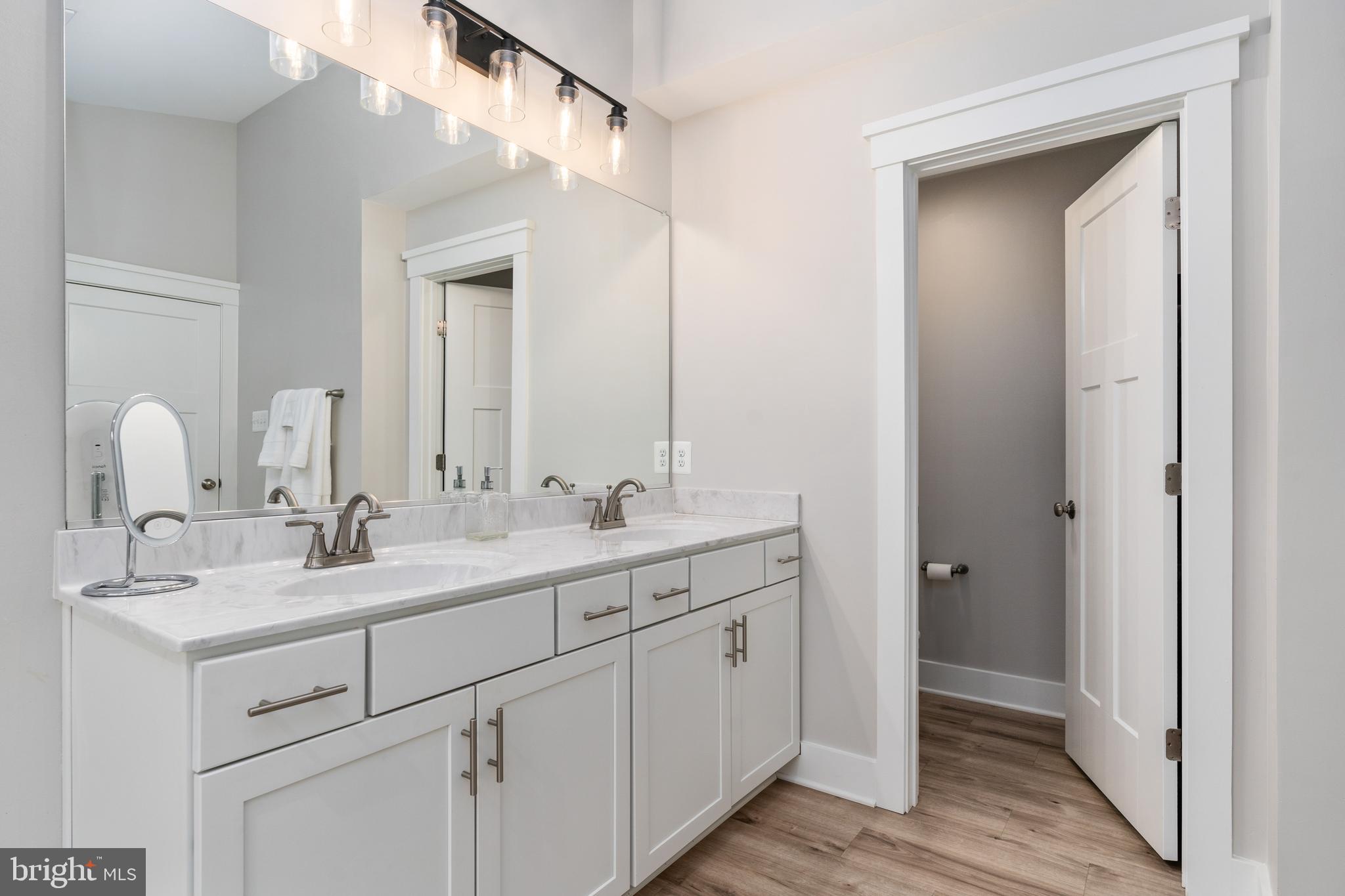 ROBERTS RUN - Residential