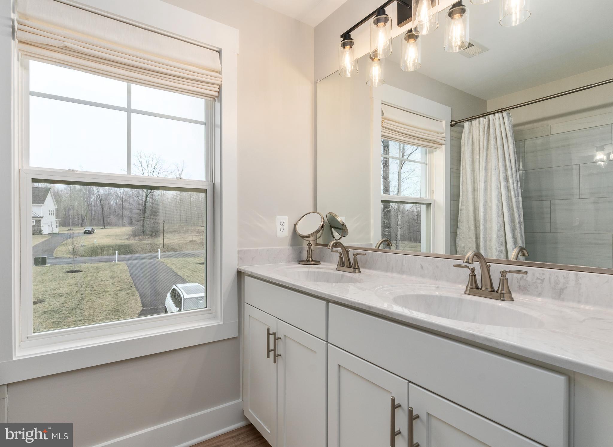 ROBERTS RUN - Residential