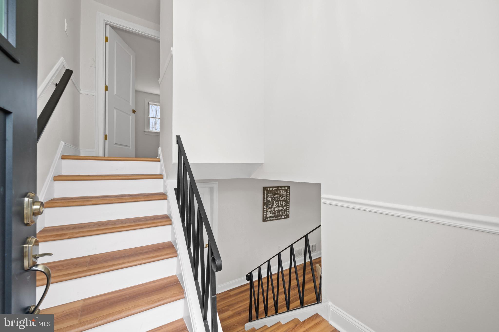 WHITEHALL - Residential