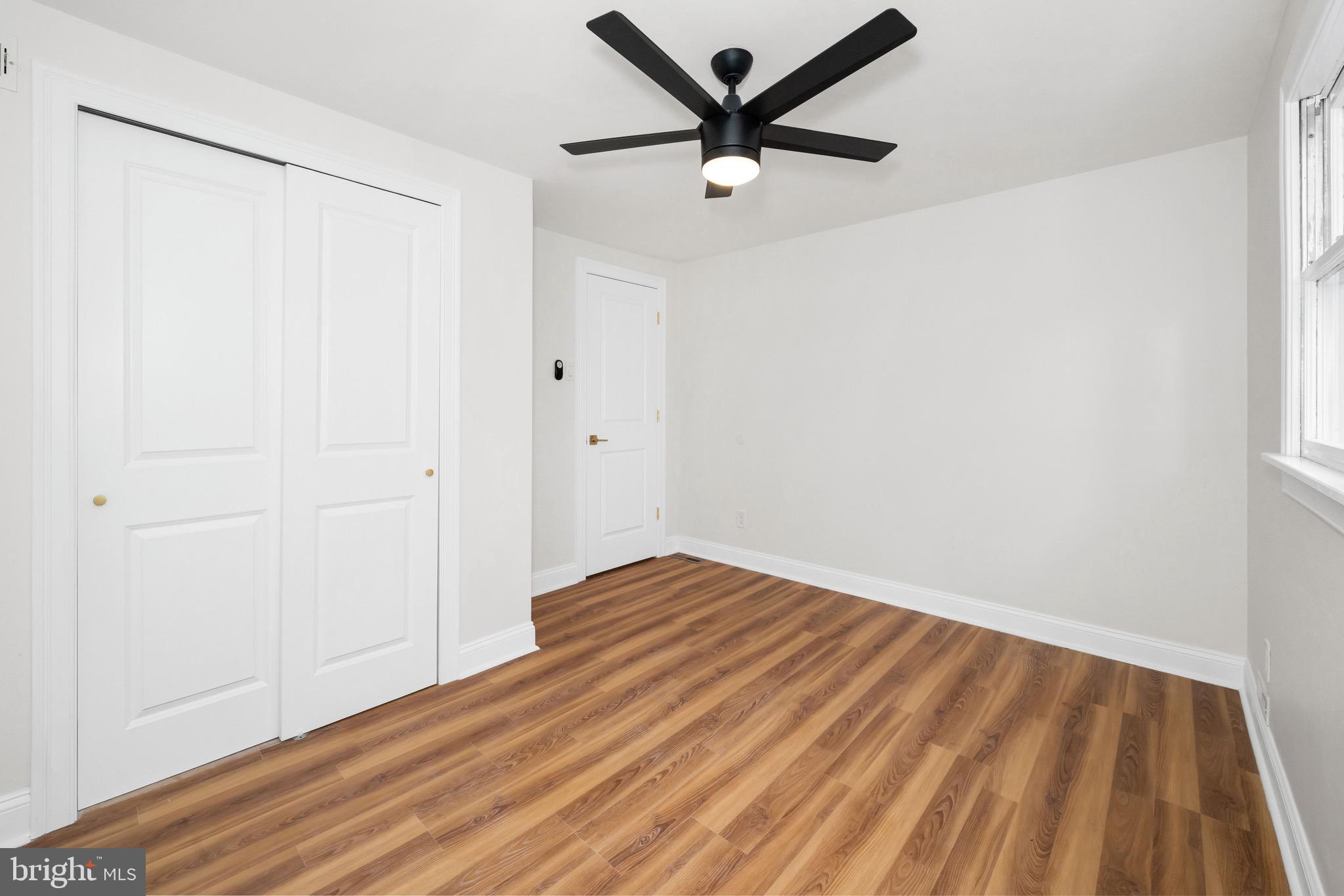 WHITEHALL - Residential