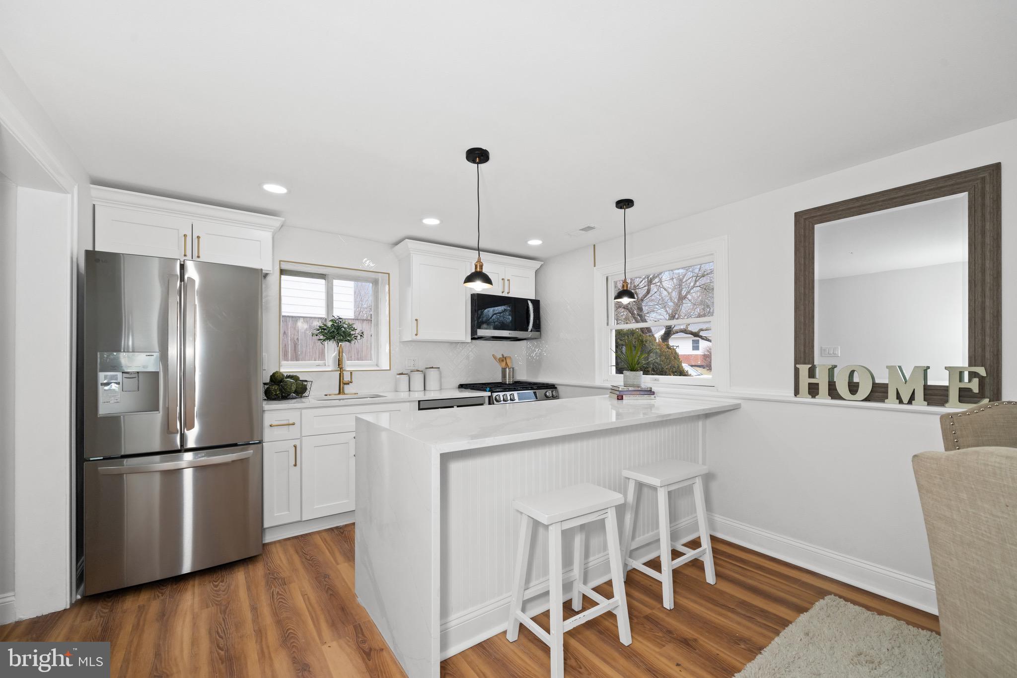 WHITEHALL - Residential