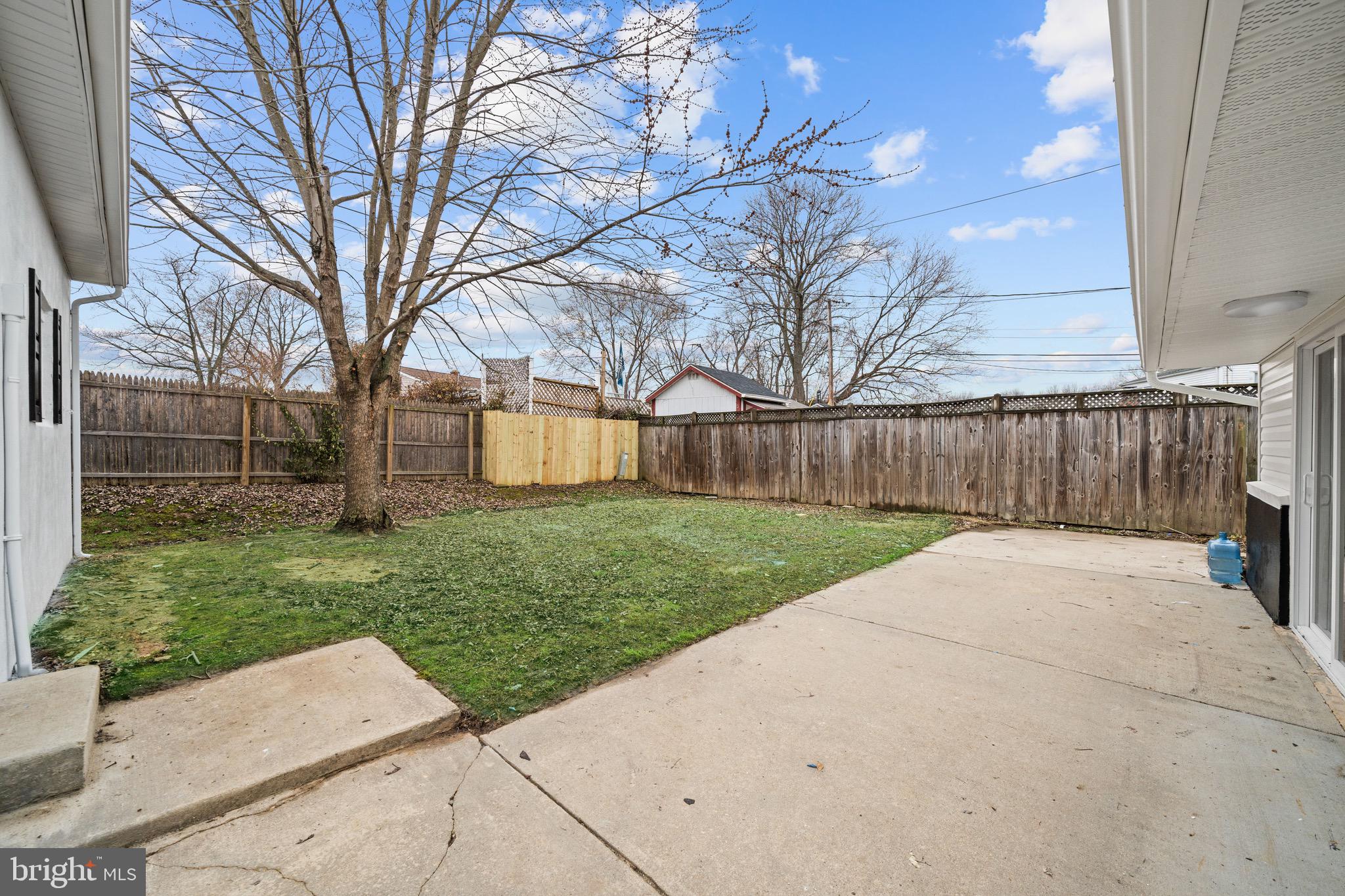 WHITEHALL - Residential