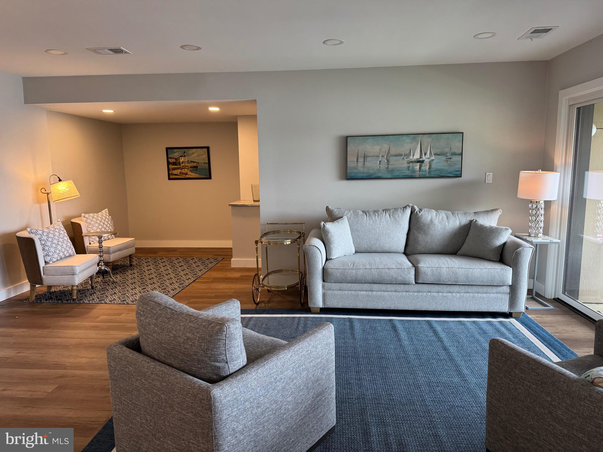 PRESIDENT POINT - Residential Lease