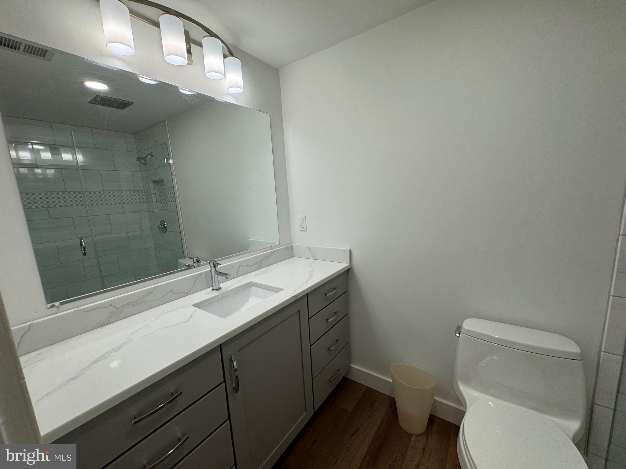 PRESIDENT POINT - Residential Lease