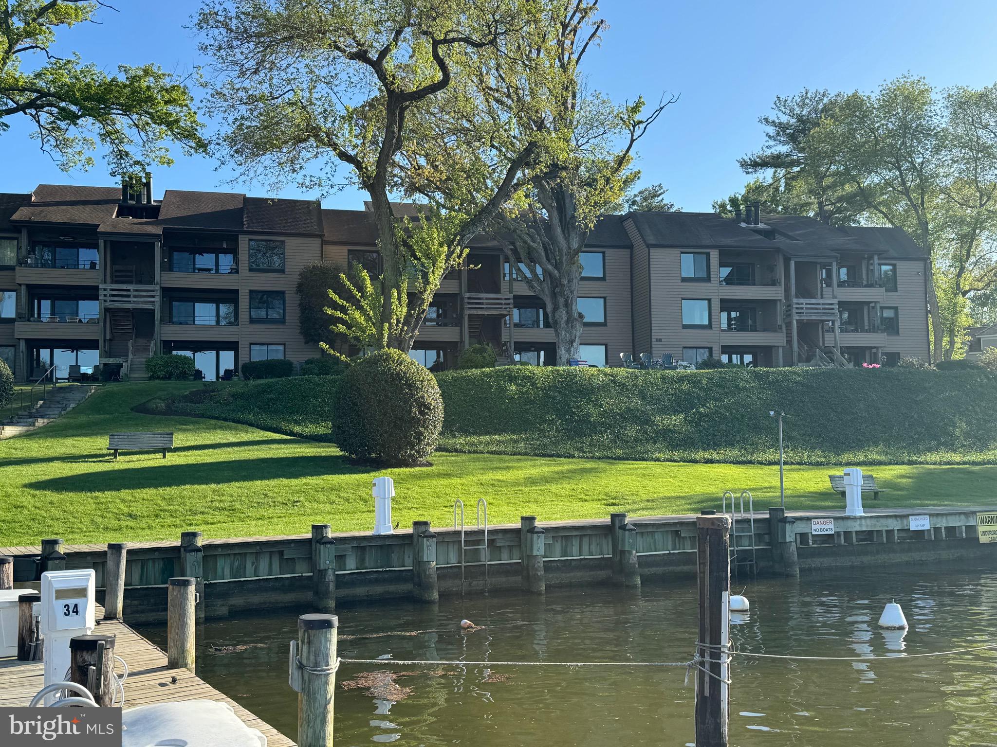 PRESIDENT POINT - Residential Lease