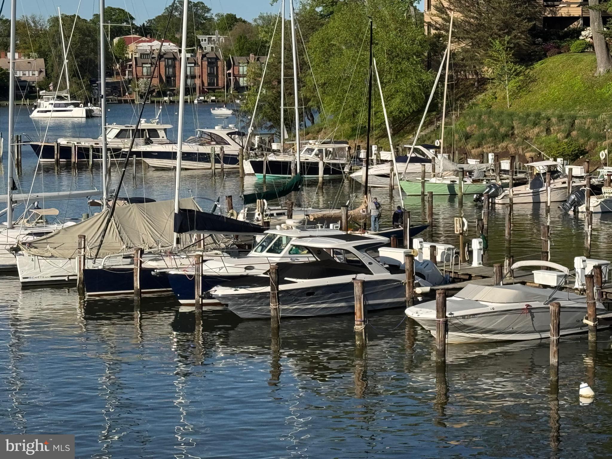 PRESIDENT POINT - Residential Lease