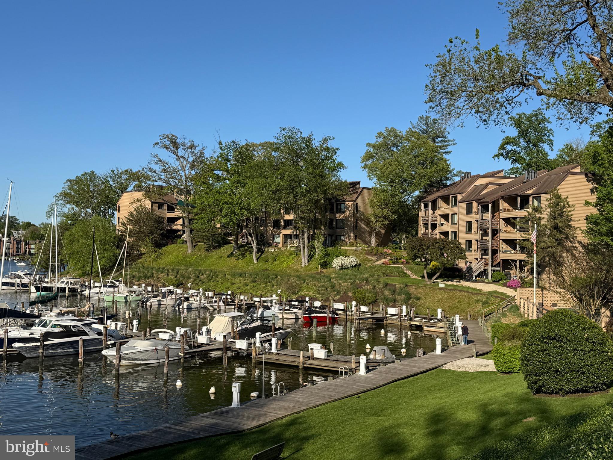 PRESIDENT POINT - Residential Lease