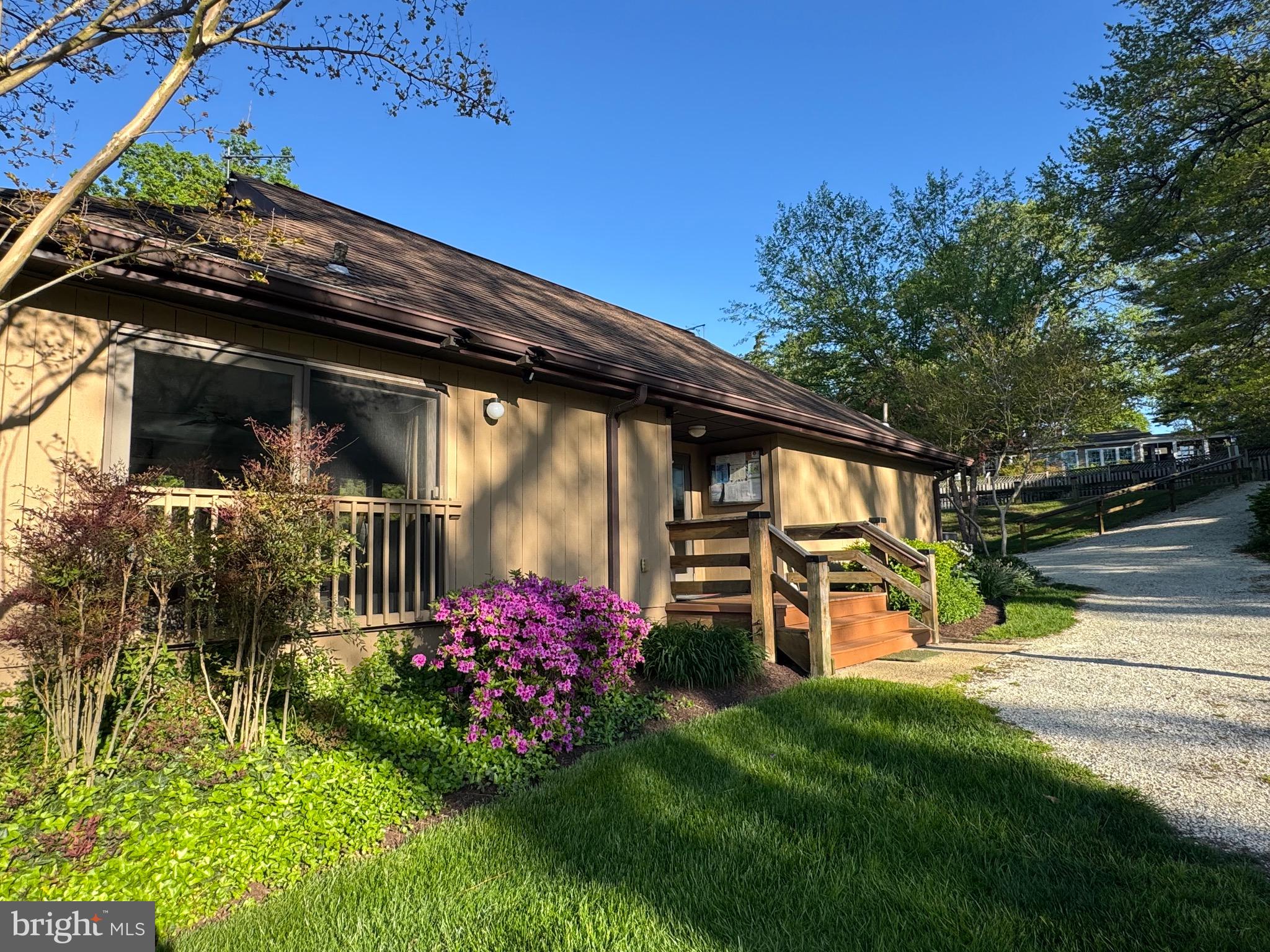 PRESIDENT POINT - Residential Lease