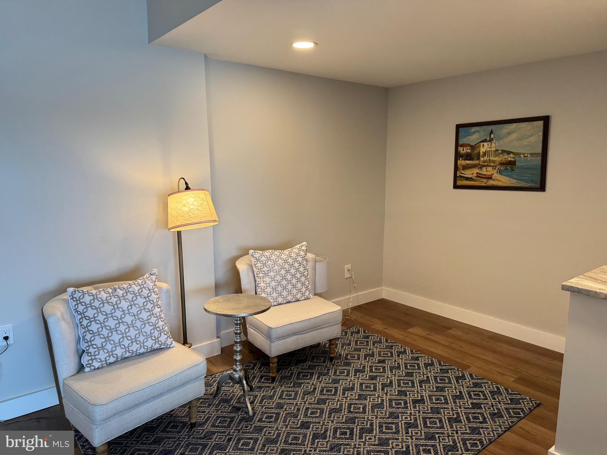 PRESIDENT POINT - Residential Lease