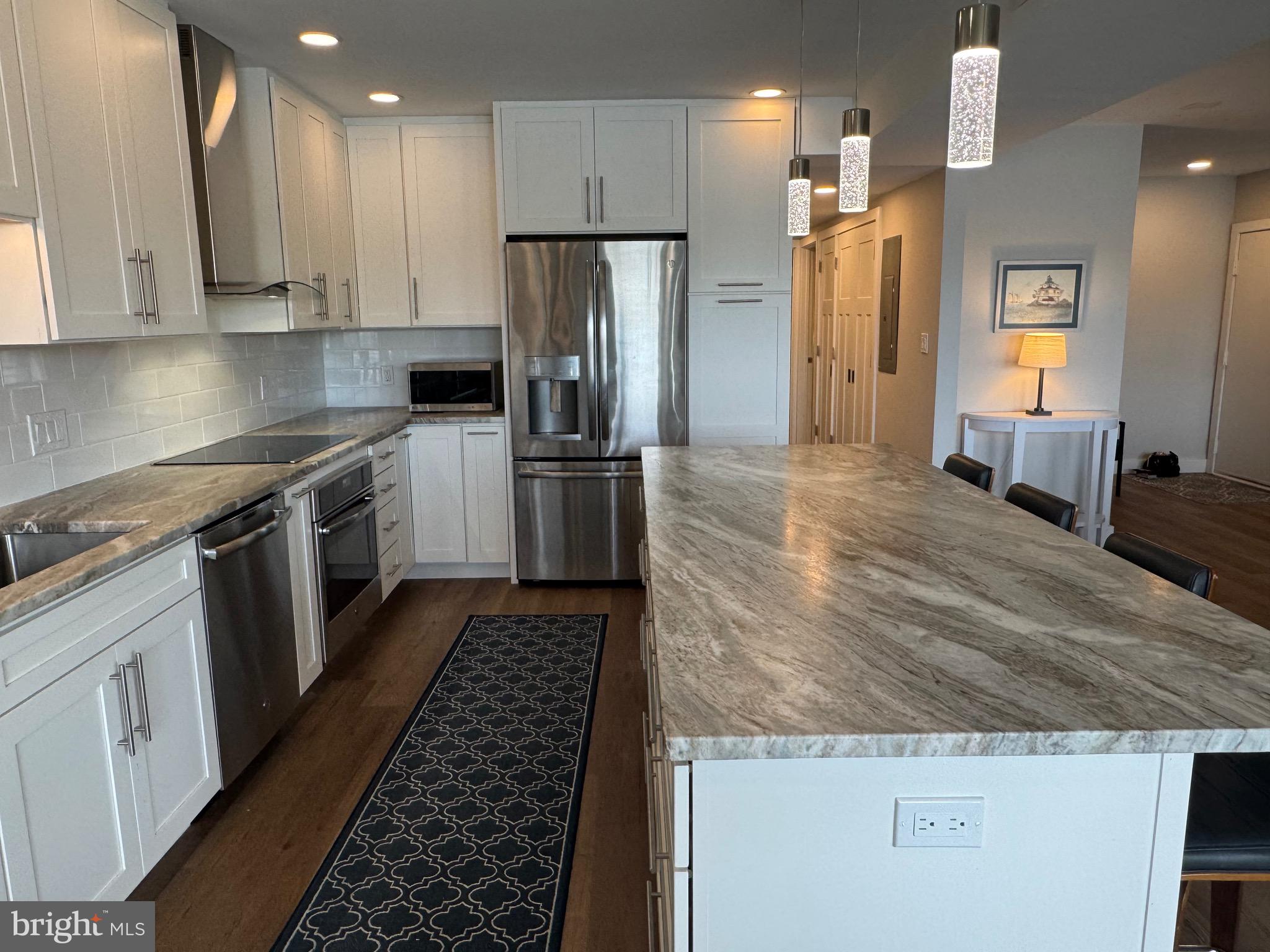 PRESIDENT POINT - Residential Lease