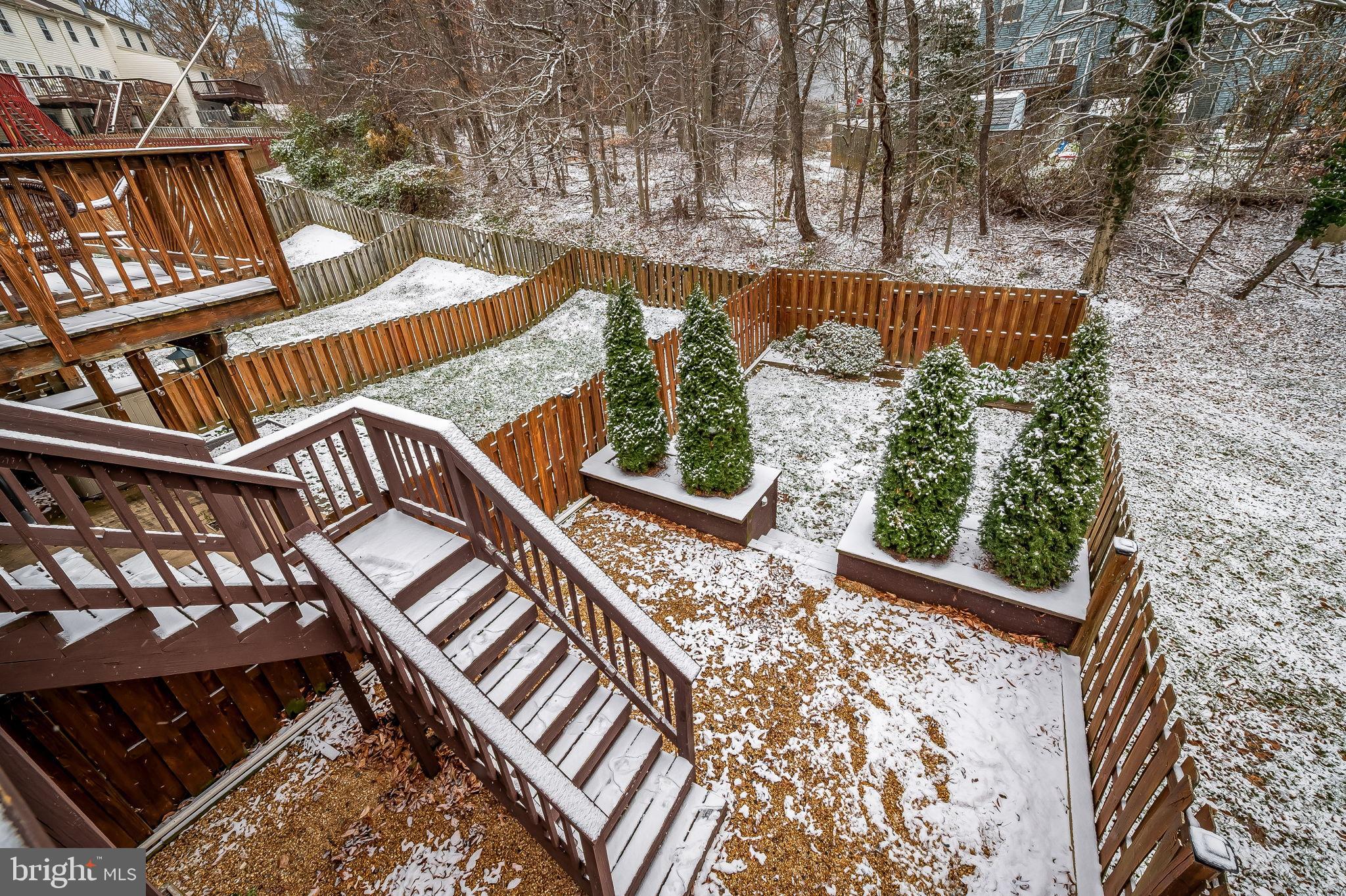 CONSTANT FRIENDSHIP - Residential