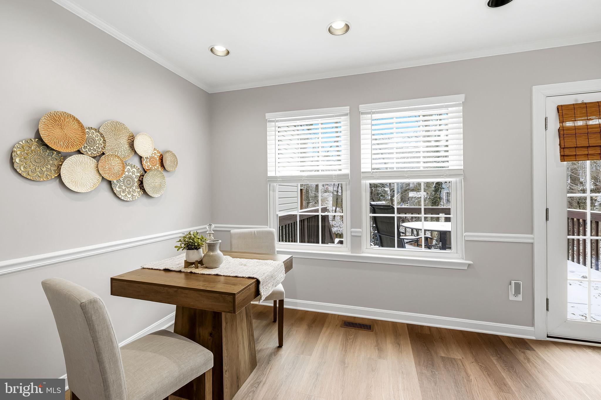 CONSTANT FRIENDSHIP - Residential