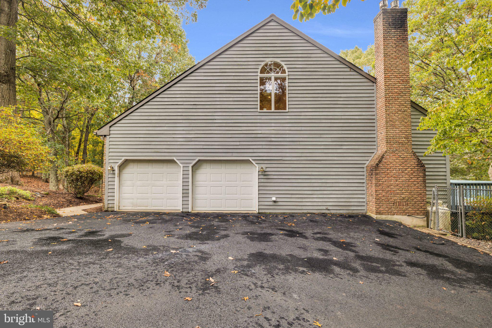30 FAWN DRIVE