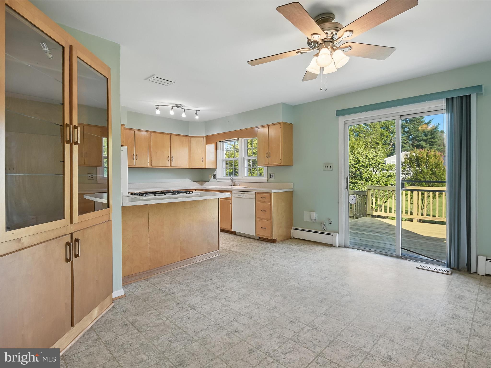 VIRGINIA AVENUE - Residential