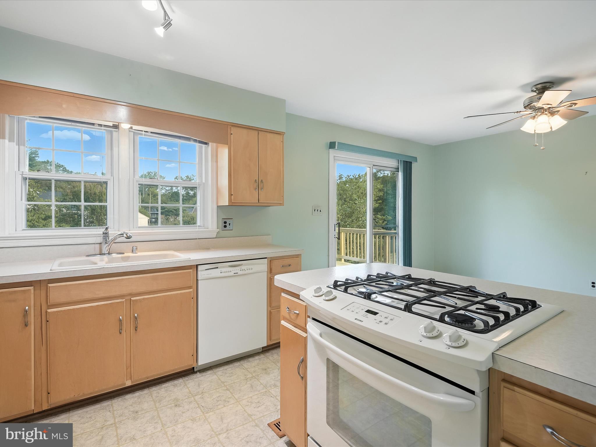 VIRGINIA AVENUE - Residential