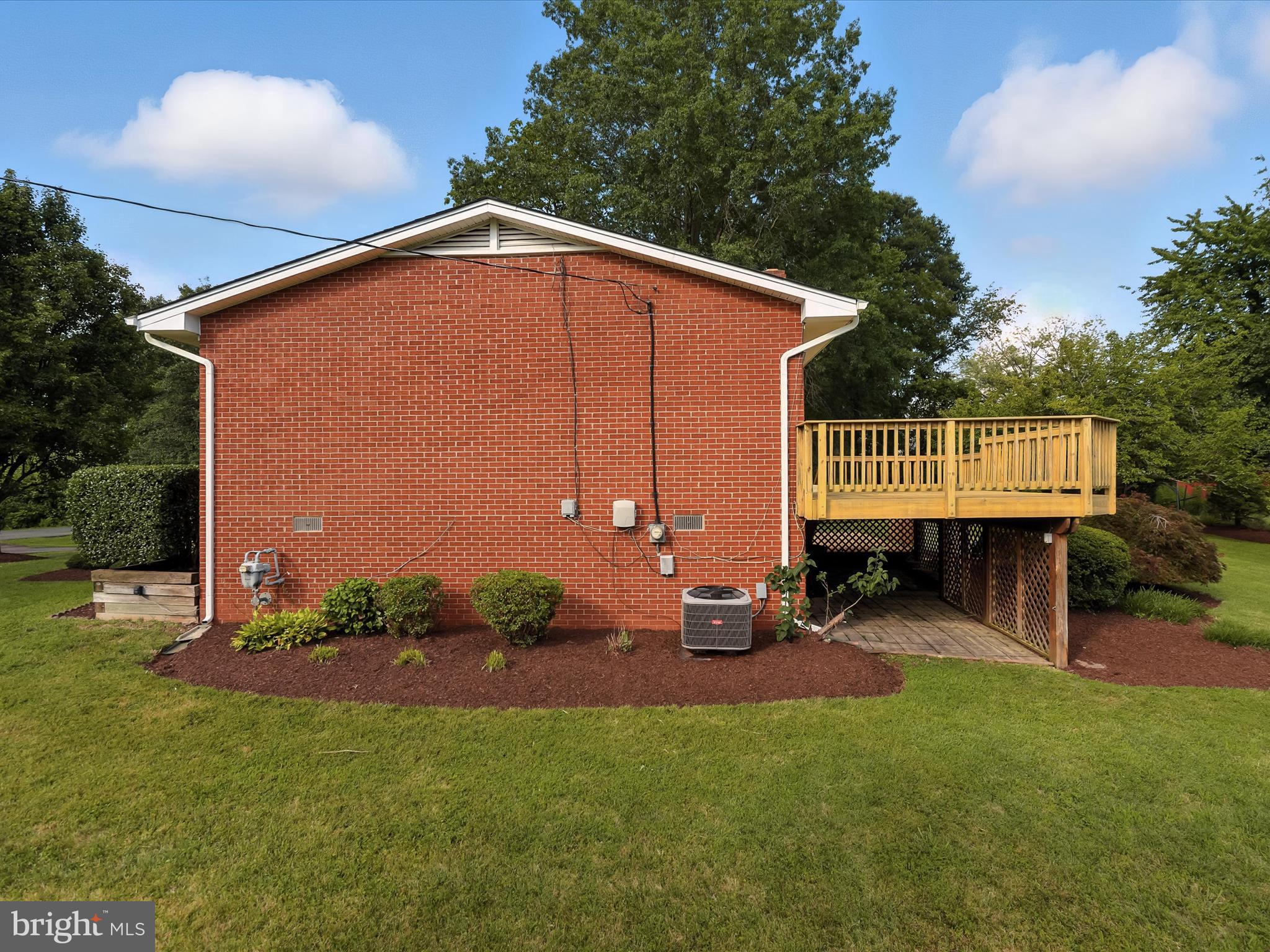 VIRGINIA AVENUE - Residential