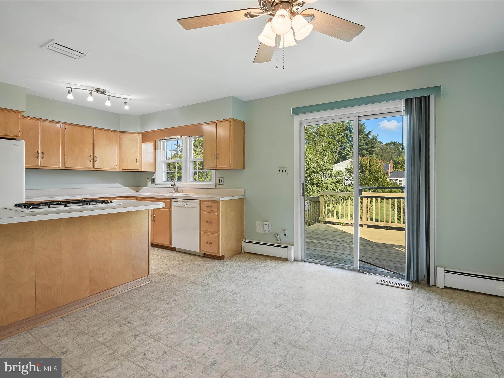 VIRGINIA AVENUE - Residential