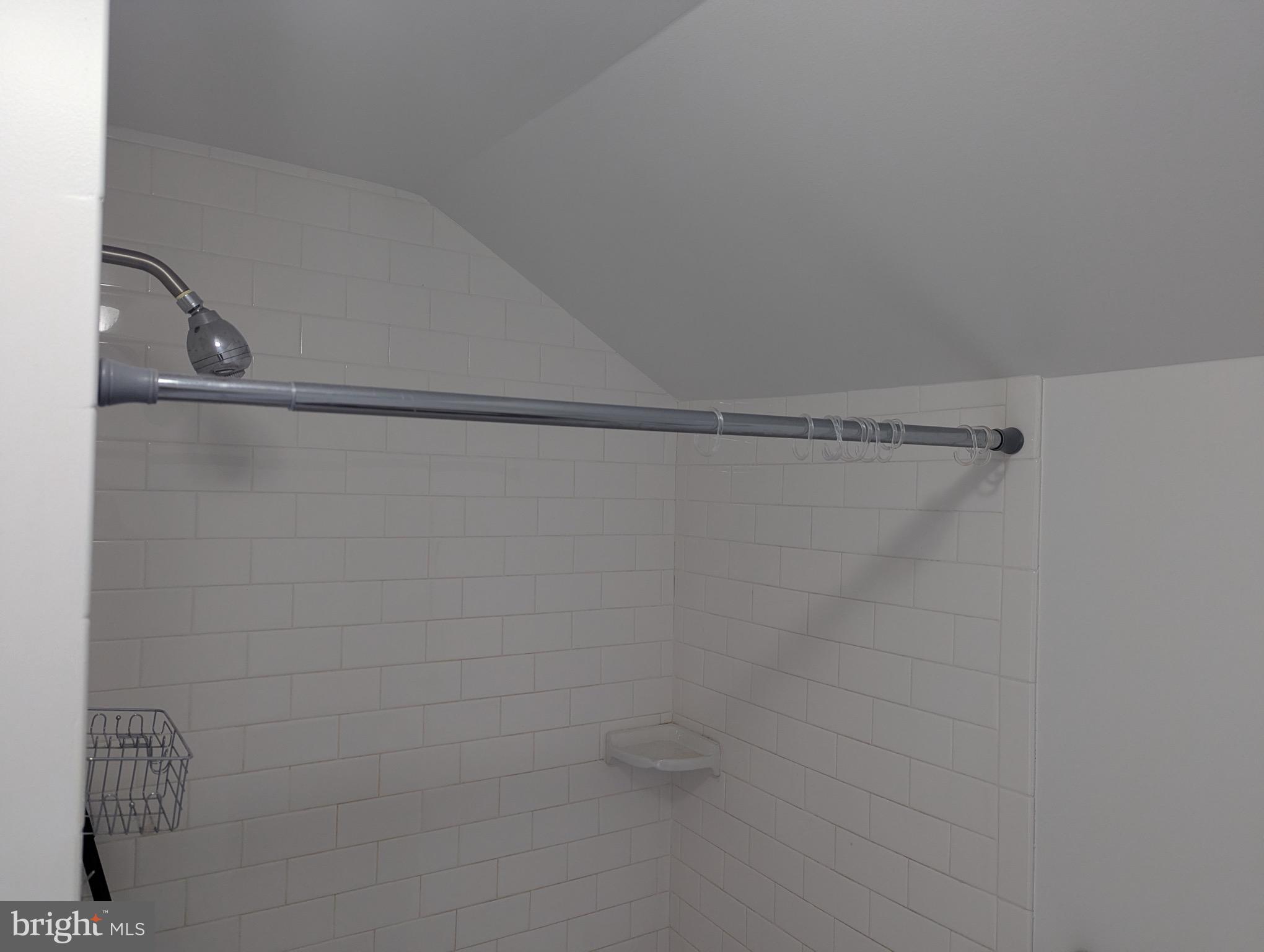 HOWARD PARK - Residential Lease