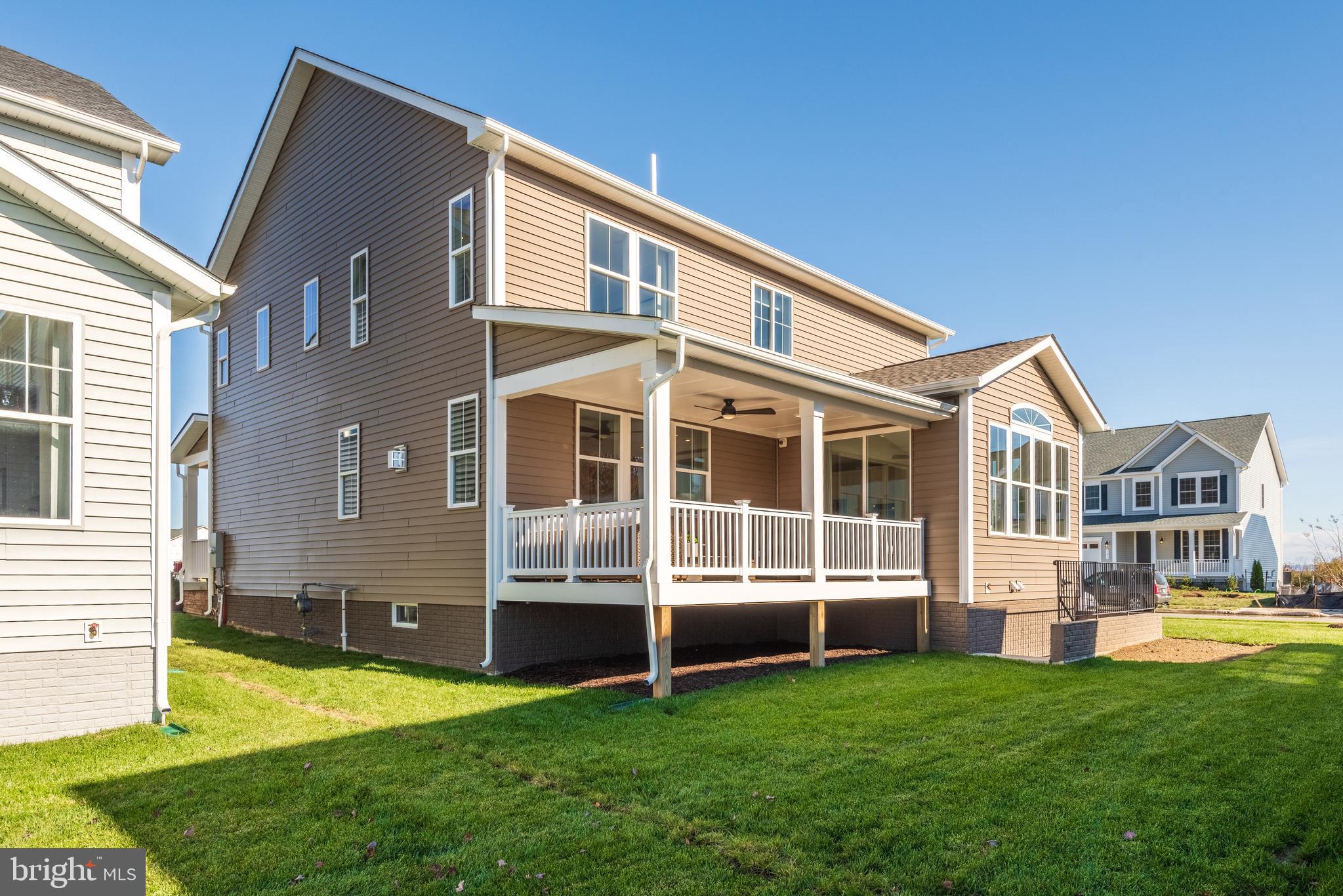 ROBERTS CROSSING - Residential