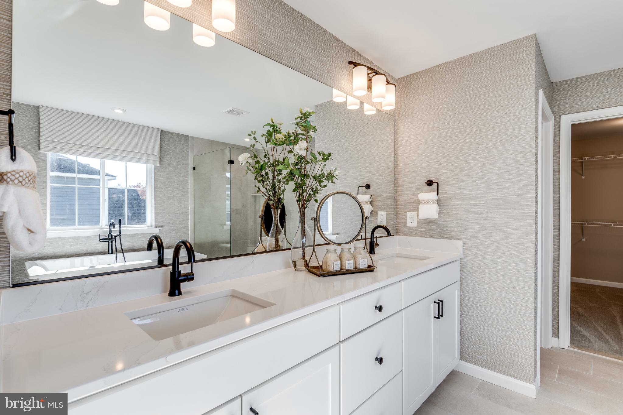 ROBERTS CROSSING - Residential
