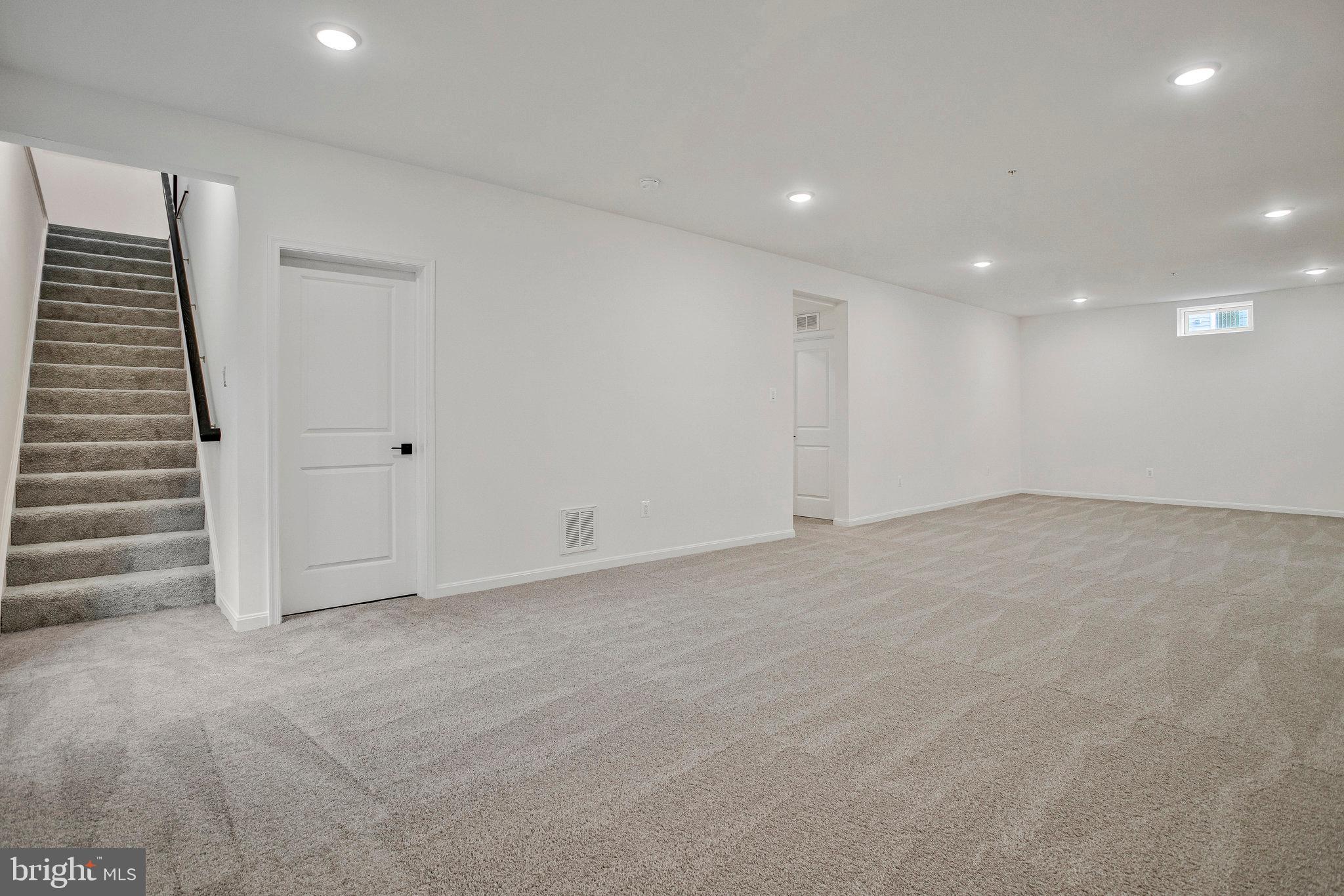 ROBERTS CROSSING - Residential