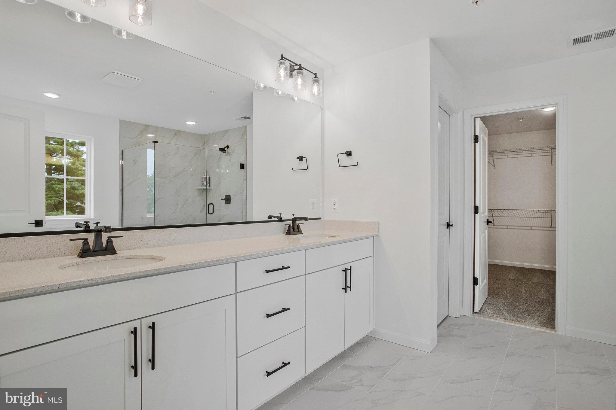 ROBERTS CROSSING - Residential