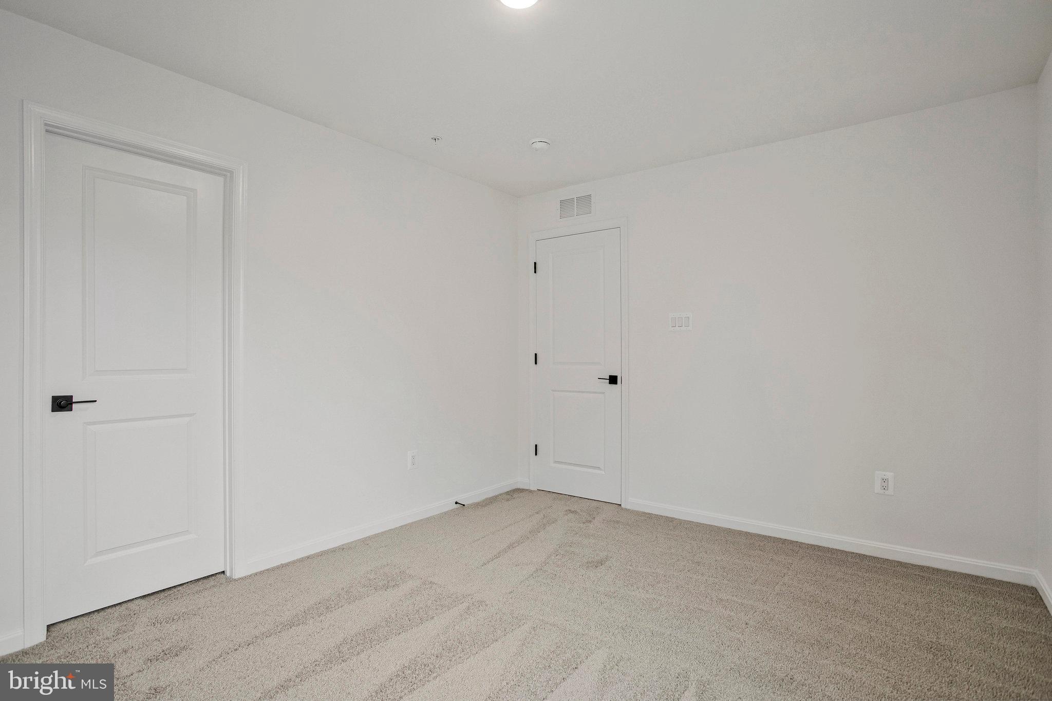 ROBERTS CROSSING - Residential