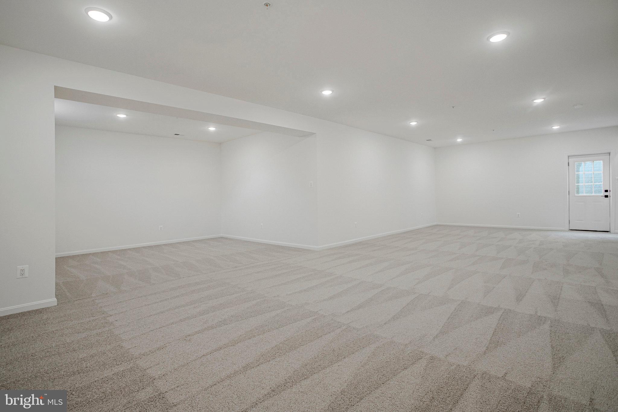 ROBERTS CROSSING - Residential