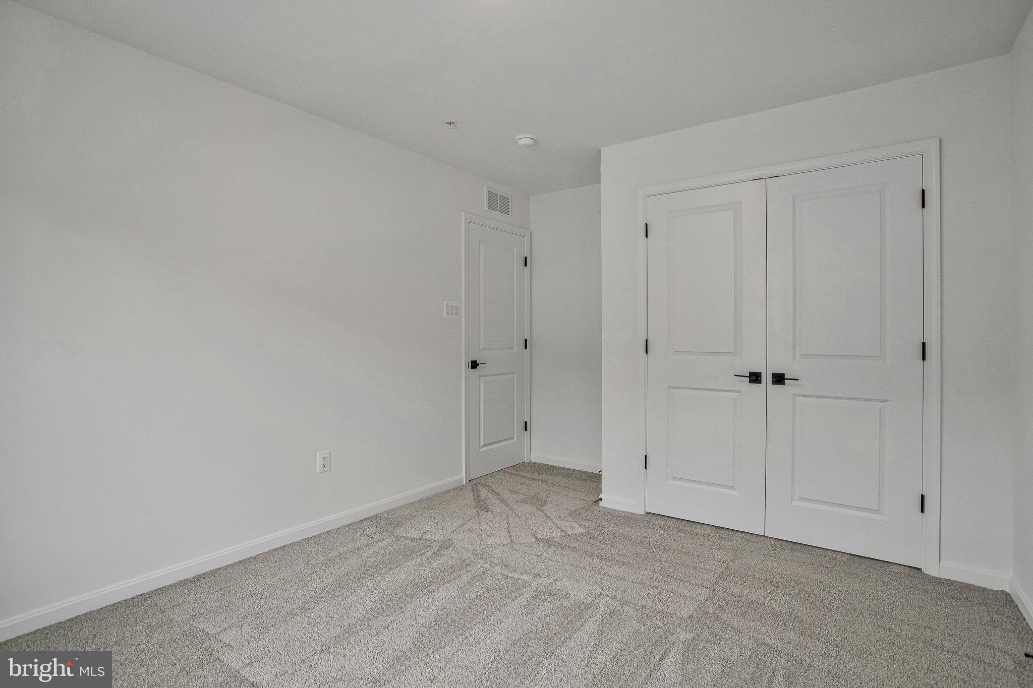 ROBERTS CROSSING - Residential