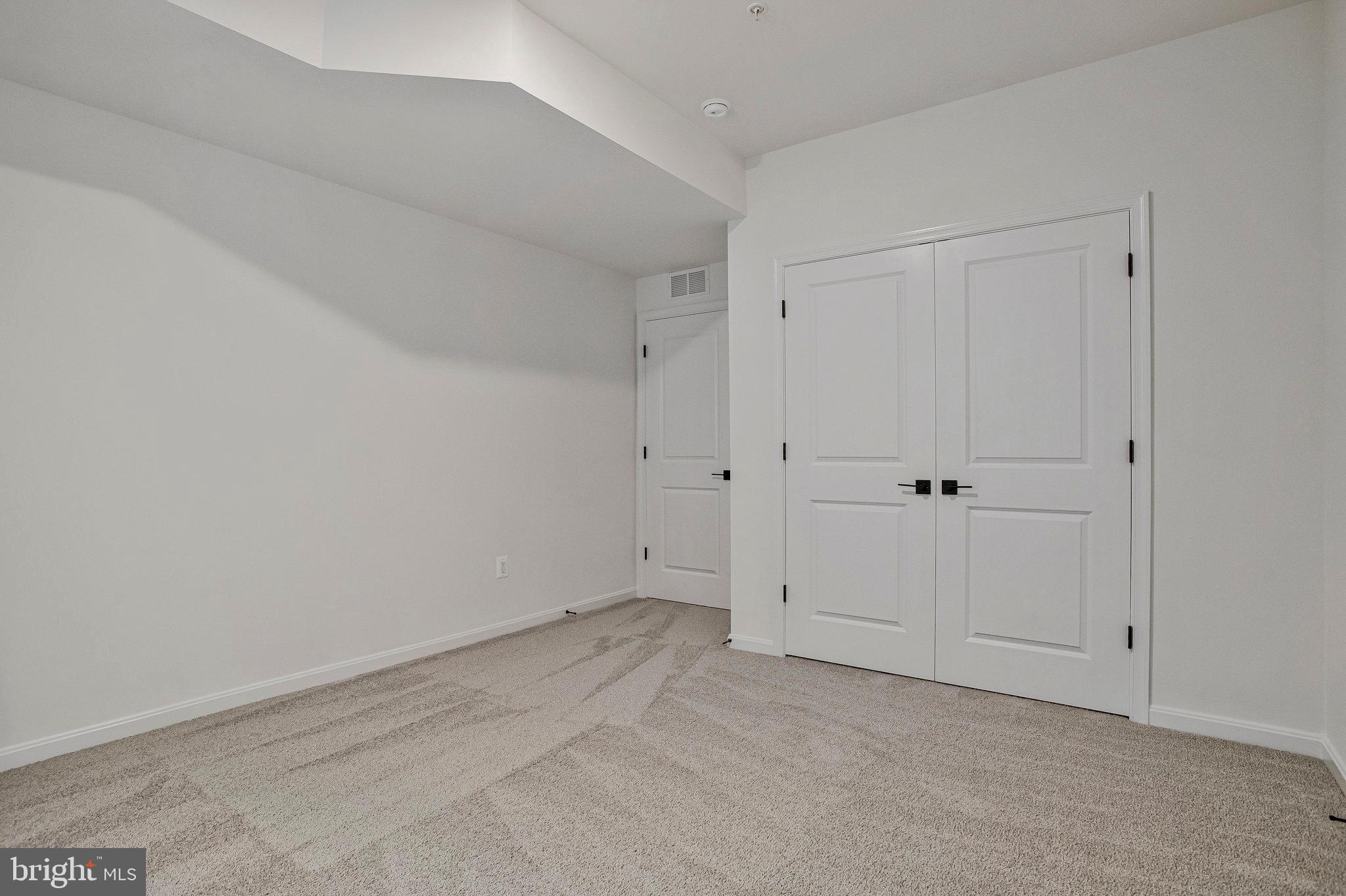 ROBERTS CROSSING - Residential