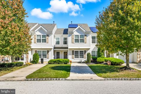 145 BUCKINGHAM WAY MOUNT LAUREL NJ 08054