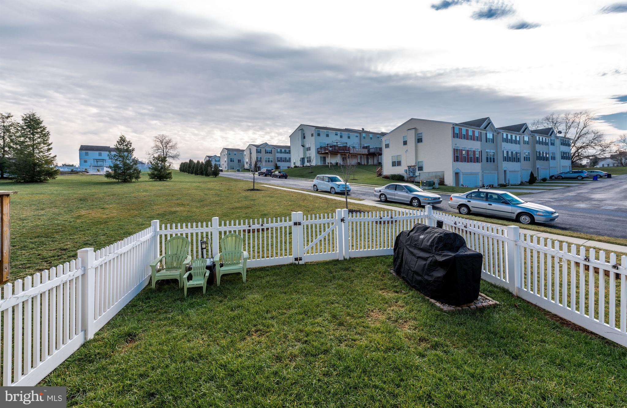 IRON BRIDGE LANDING - Residential