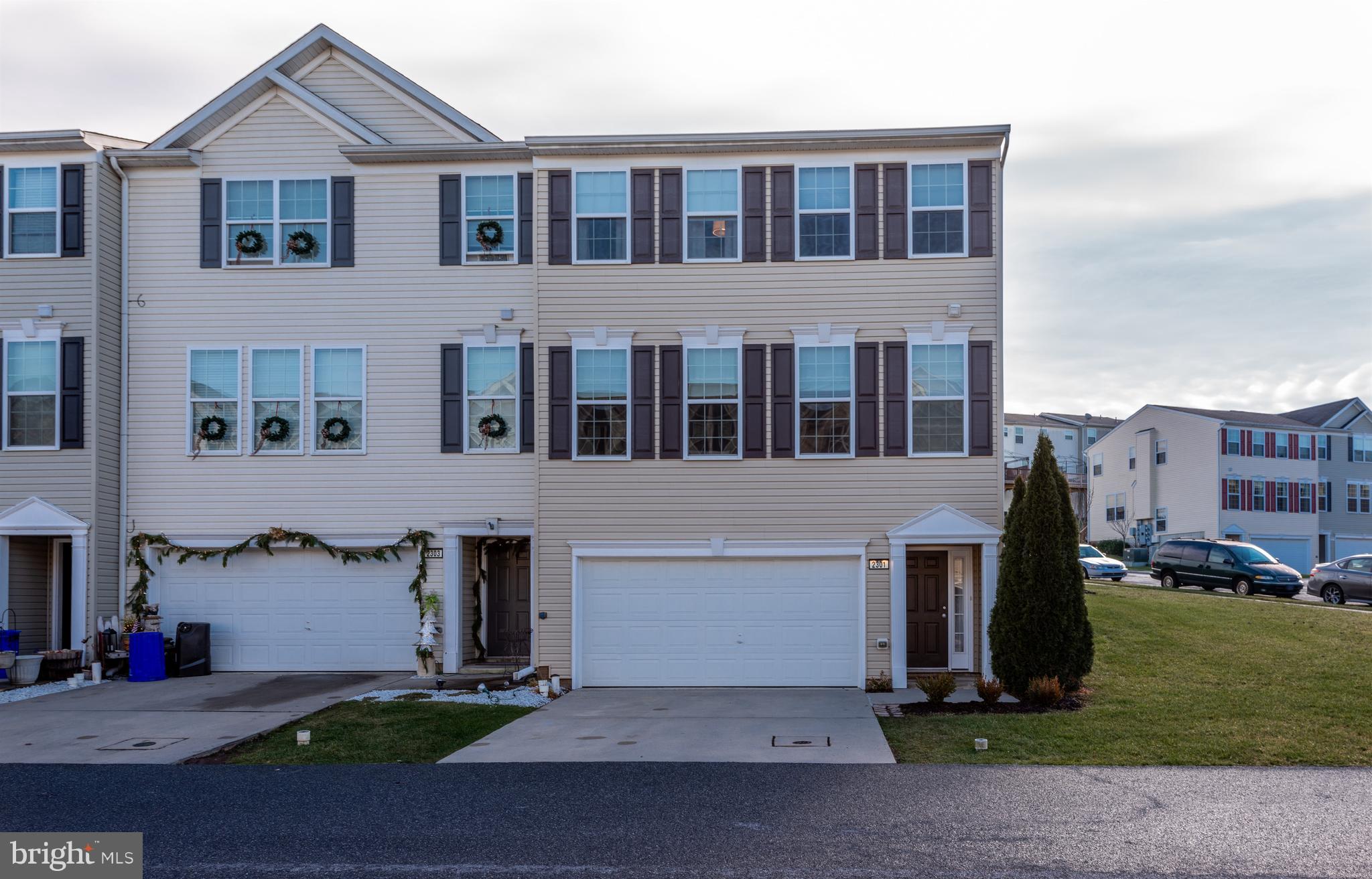 IRON BRIDGE LANDING - Residential