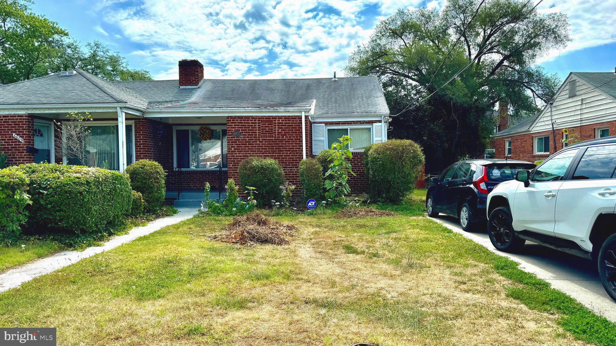 RIGGS MANOR - Residential
