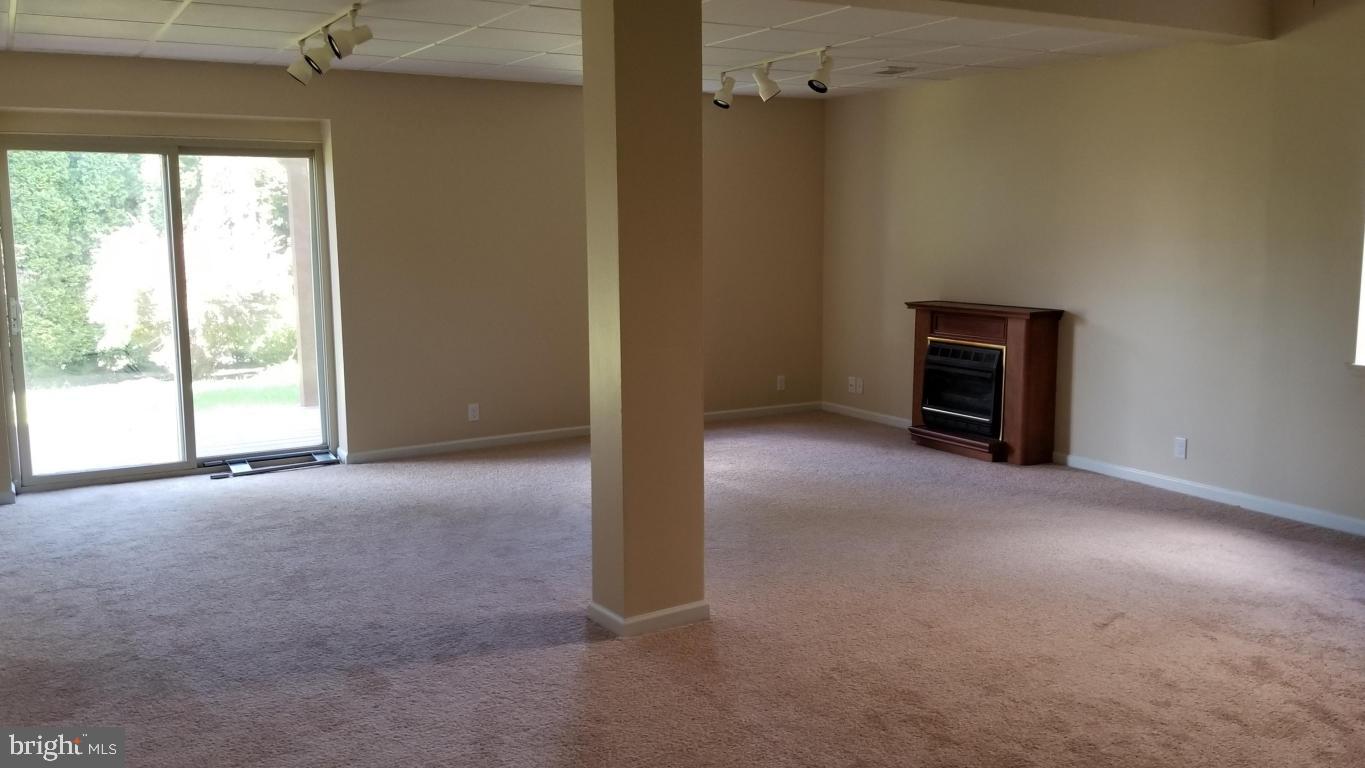 MISTY MEADOWS - Residential