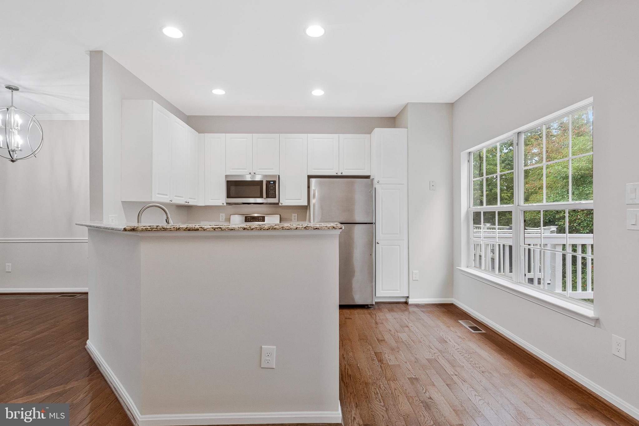 RESTON - Residential