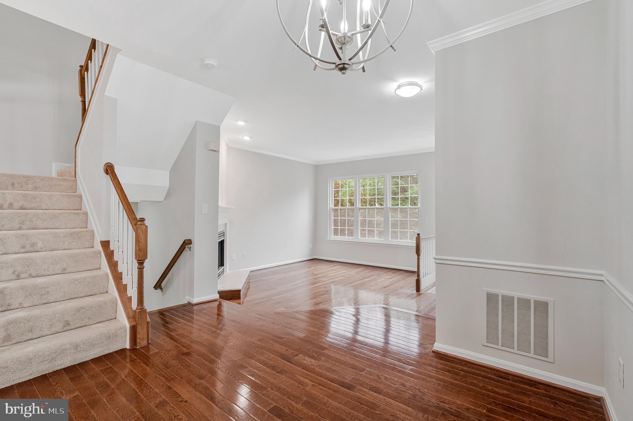 12033 EDGEMERE CIRCLE