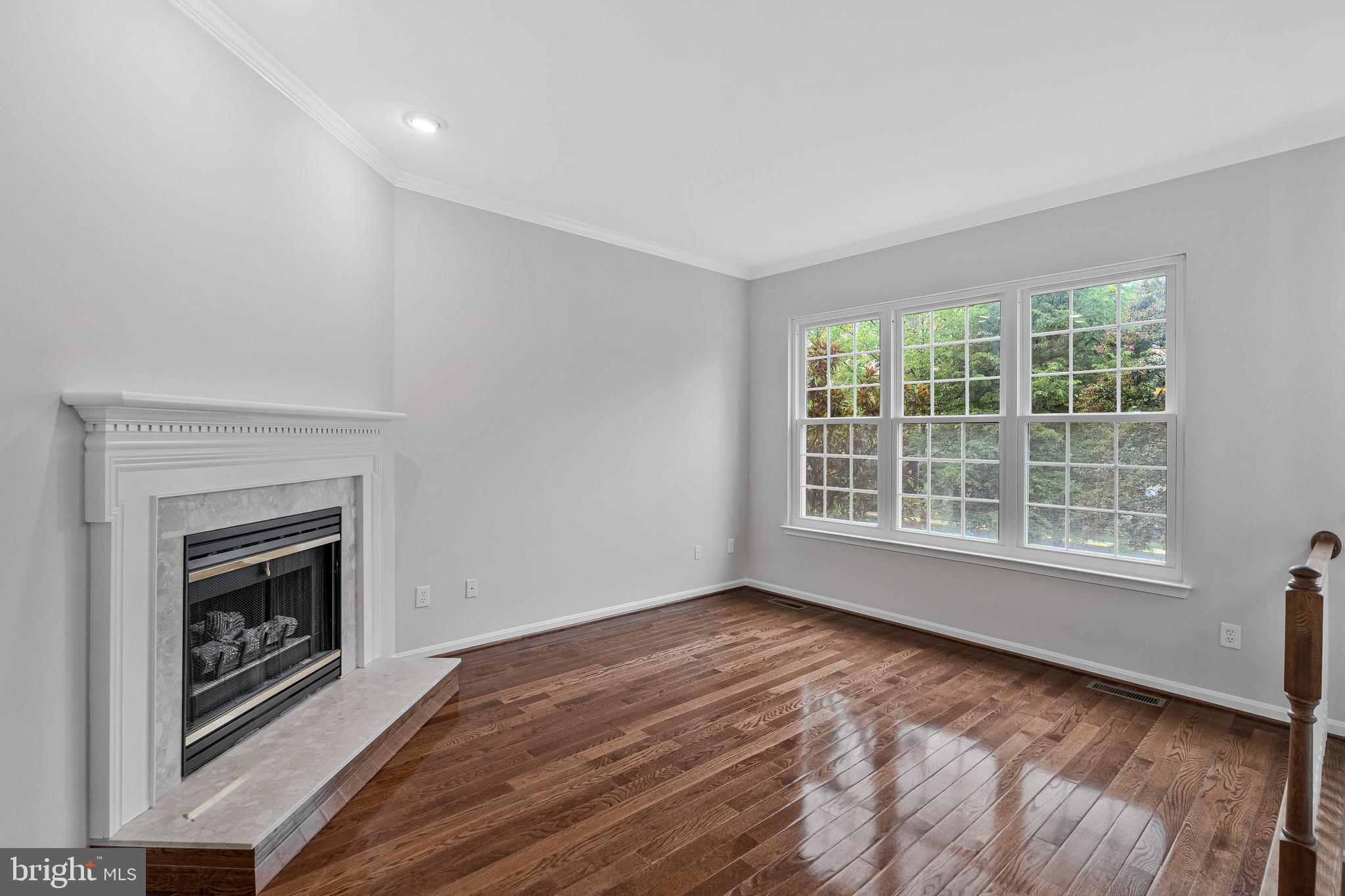 12033 EDGEMERE CIRCLE