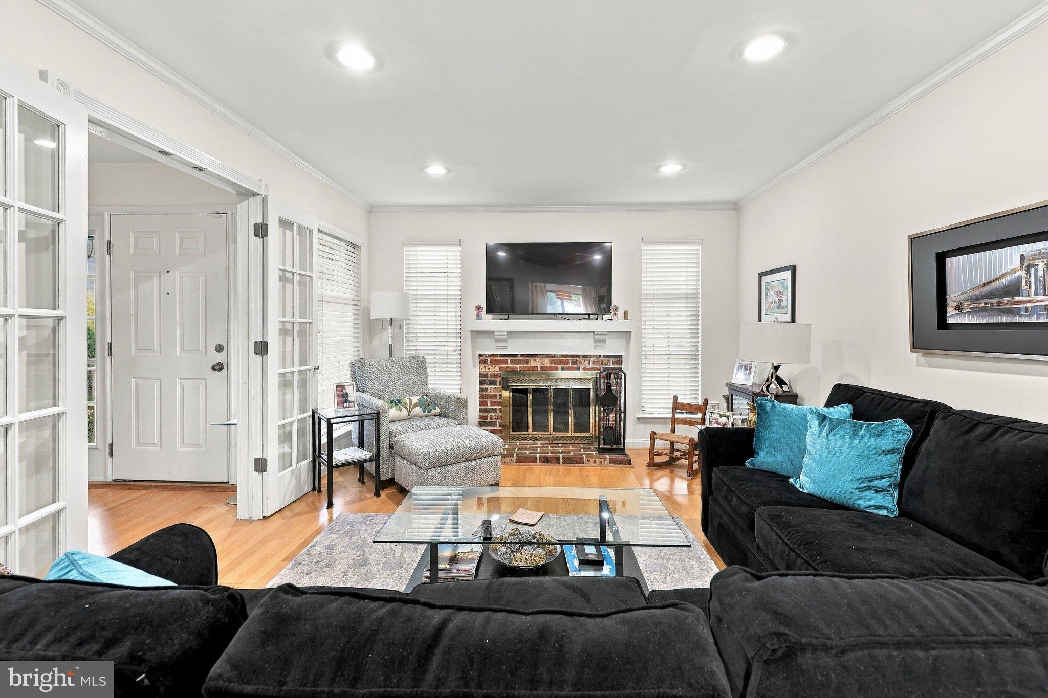 11 CHABLIS COURT