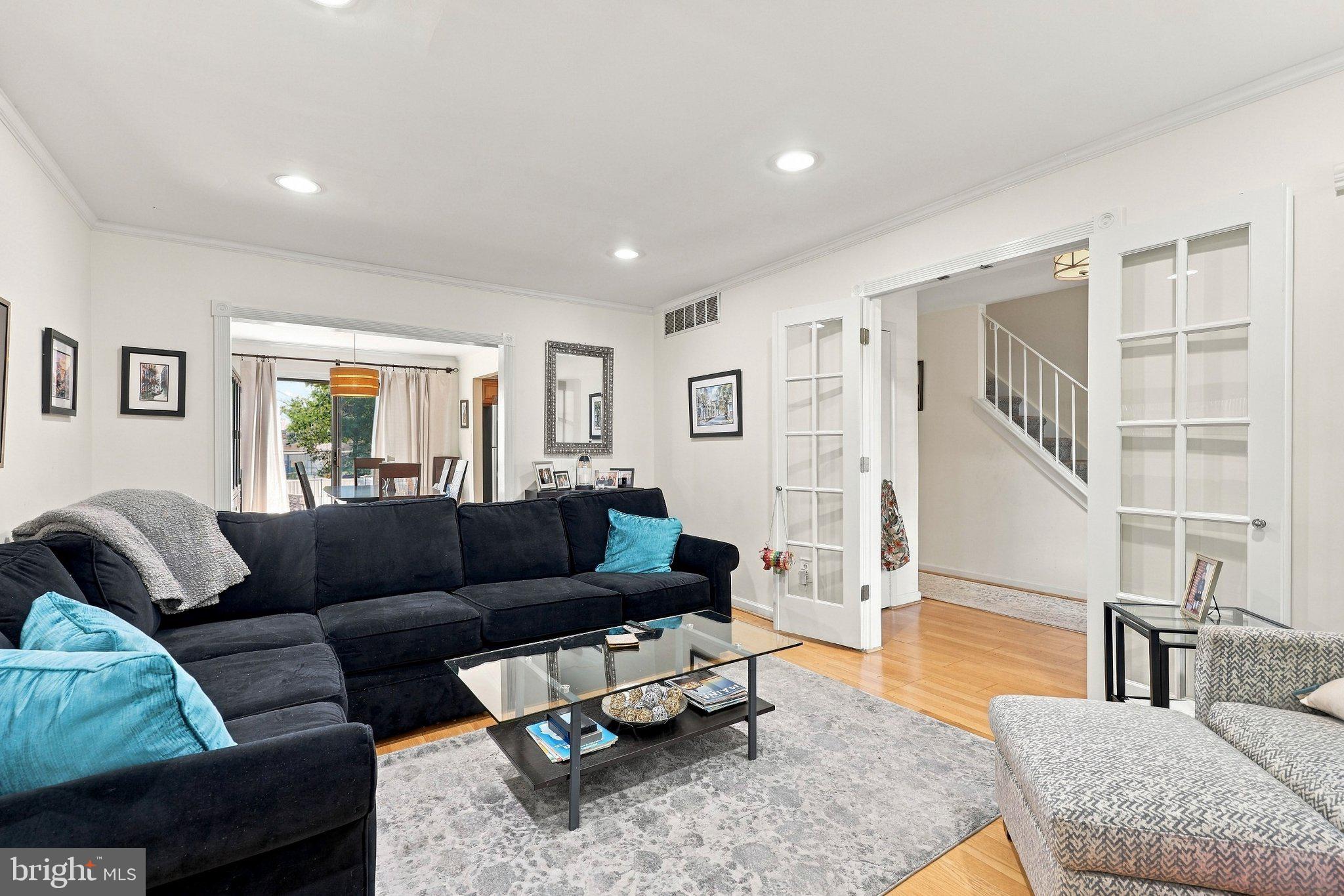 11 CHABLIS COURT