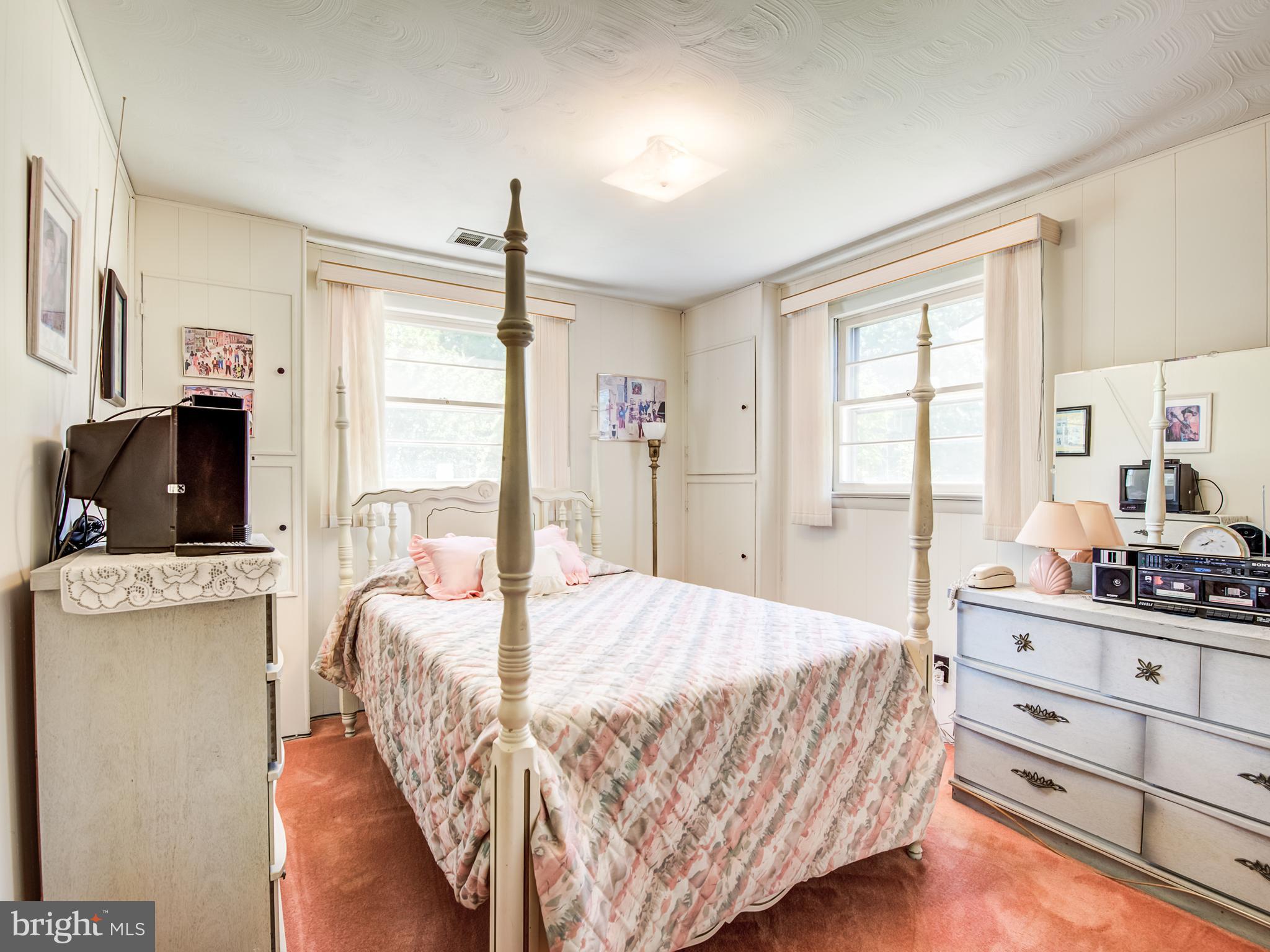 PYLES & WELCHES - Residential