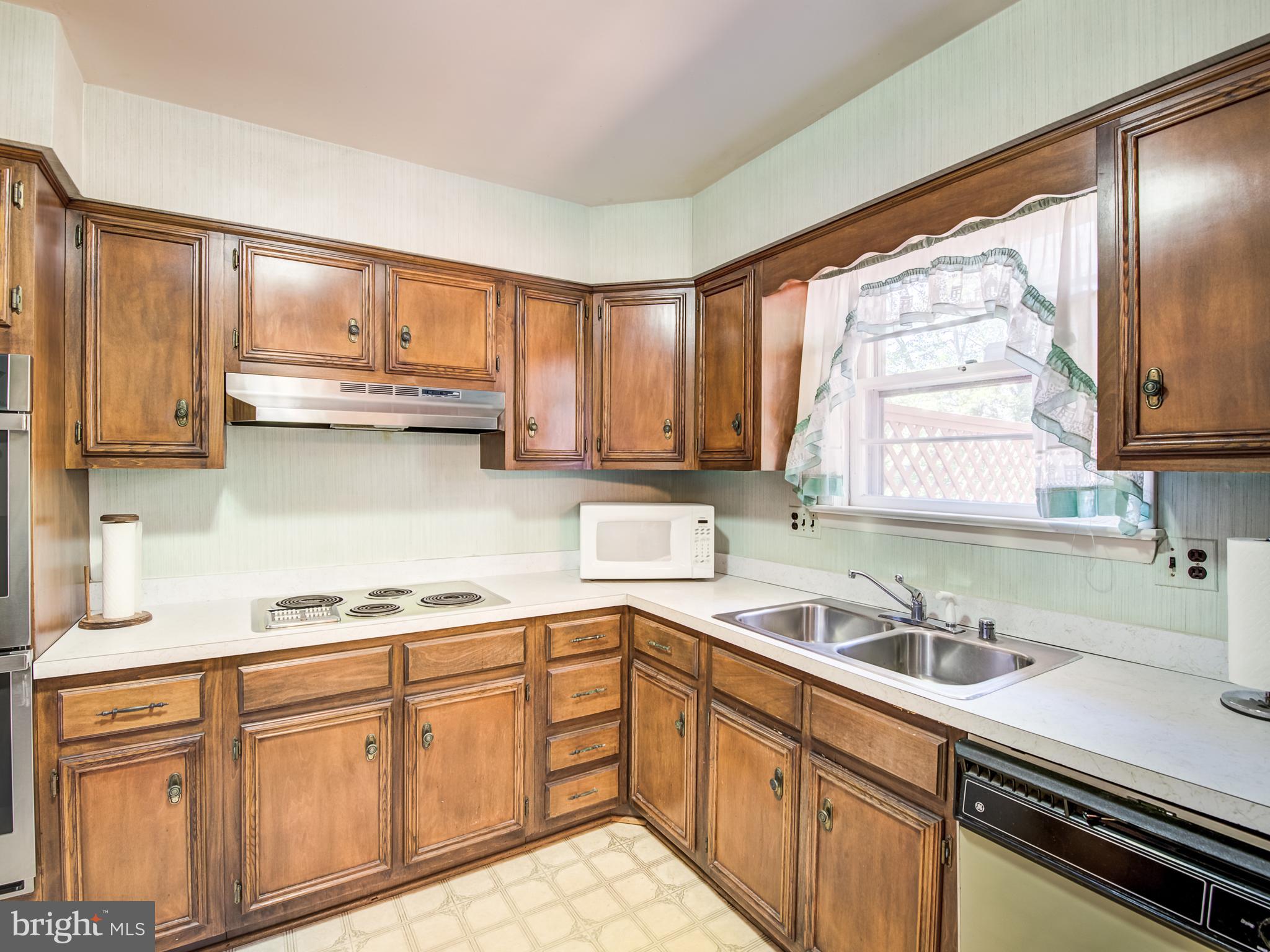 PYLES & WELCHES - Residential