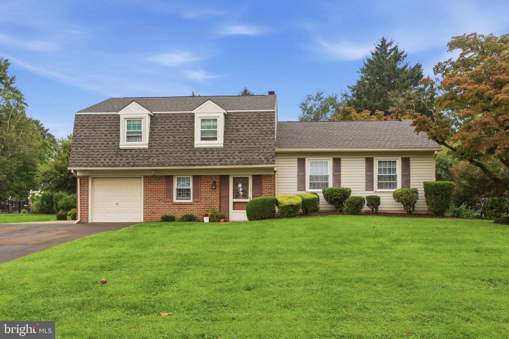 83 SCHOOL HOUSE ROAD